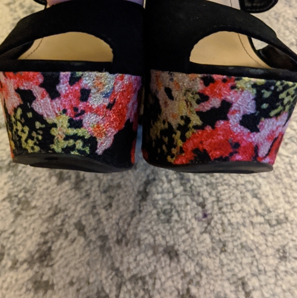 Bamboo Platform Heels - Picture 8 of 9